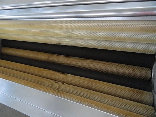 Шелушение и стиральная машина ролика наждака Peeler кассавы для машины ролика щетки овоща очищая
